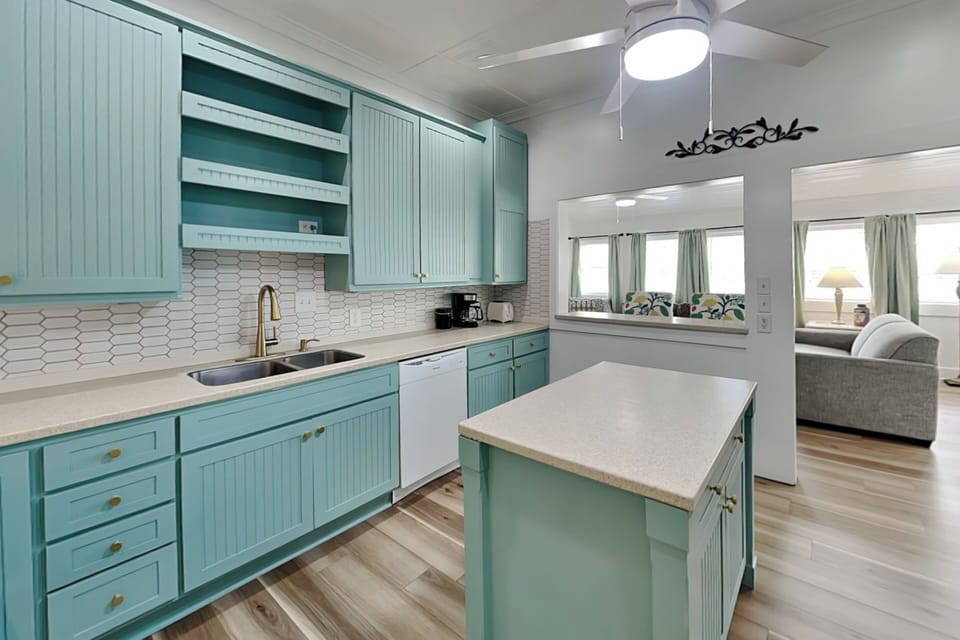 Unit 1 - Full Kitchen w. Pass-Through Bar + Island