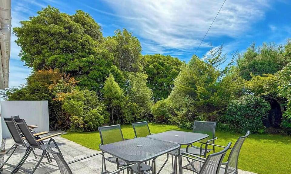 Outside Dining
