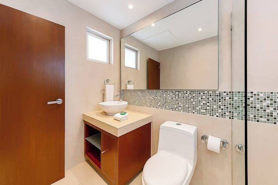 Bathroom vanity
