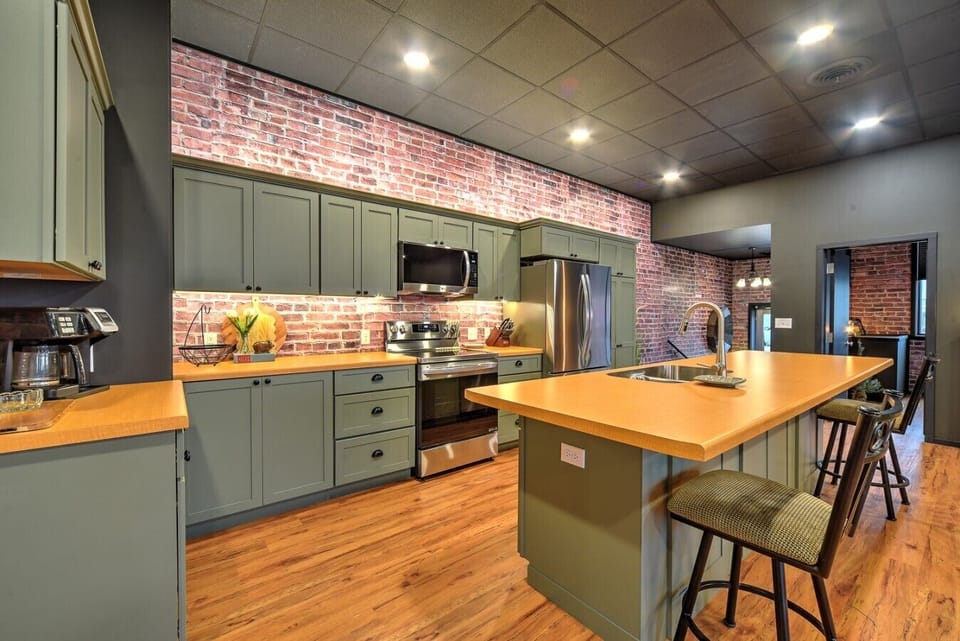Full Kitchen With New Appliances