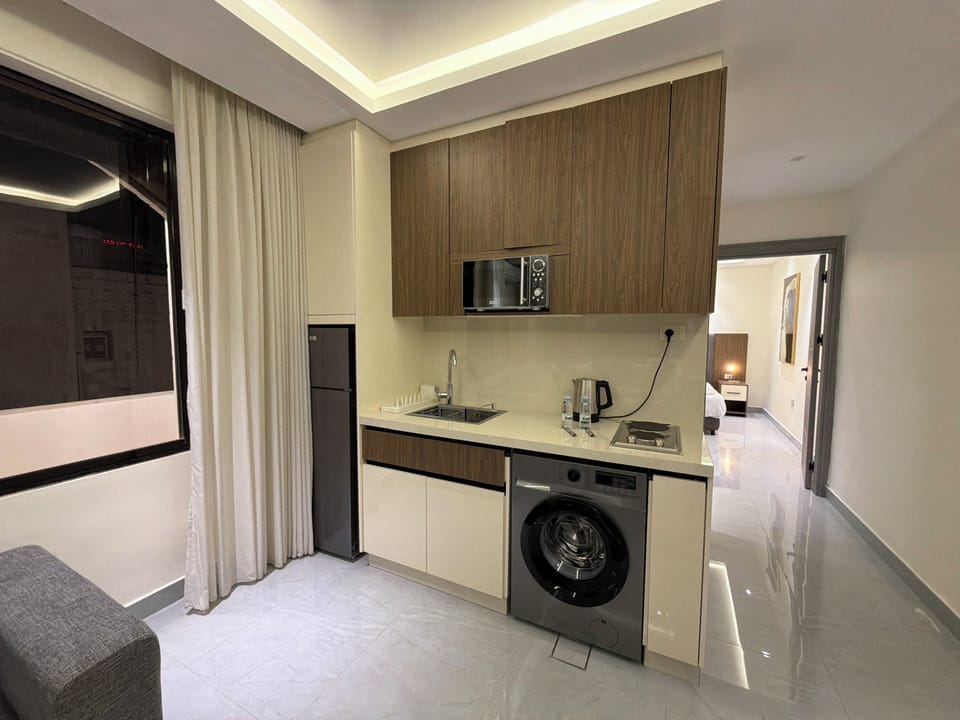 Apartment, 1 Bedroom, Accessible, Smoking | Laundry