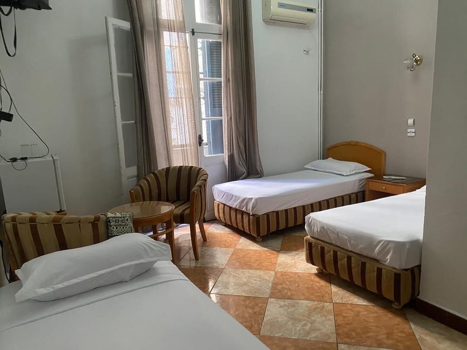 Classic Triple Room, City View | WiFi (free)