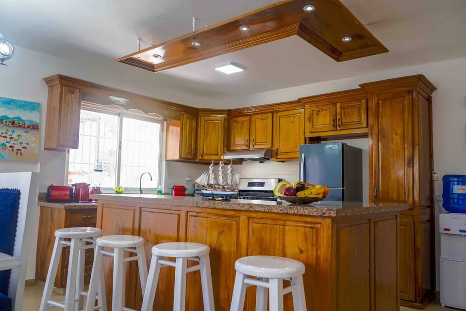 Condo, 2 Bedrooms, Balcony | Interior