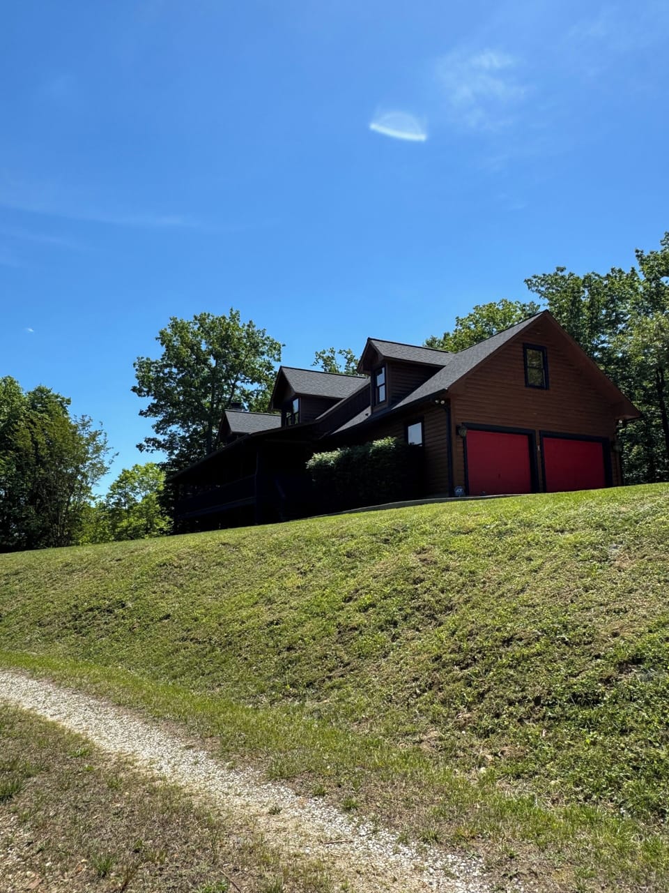 Side view of the Lodge