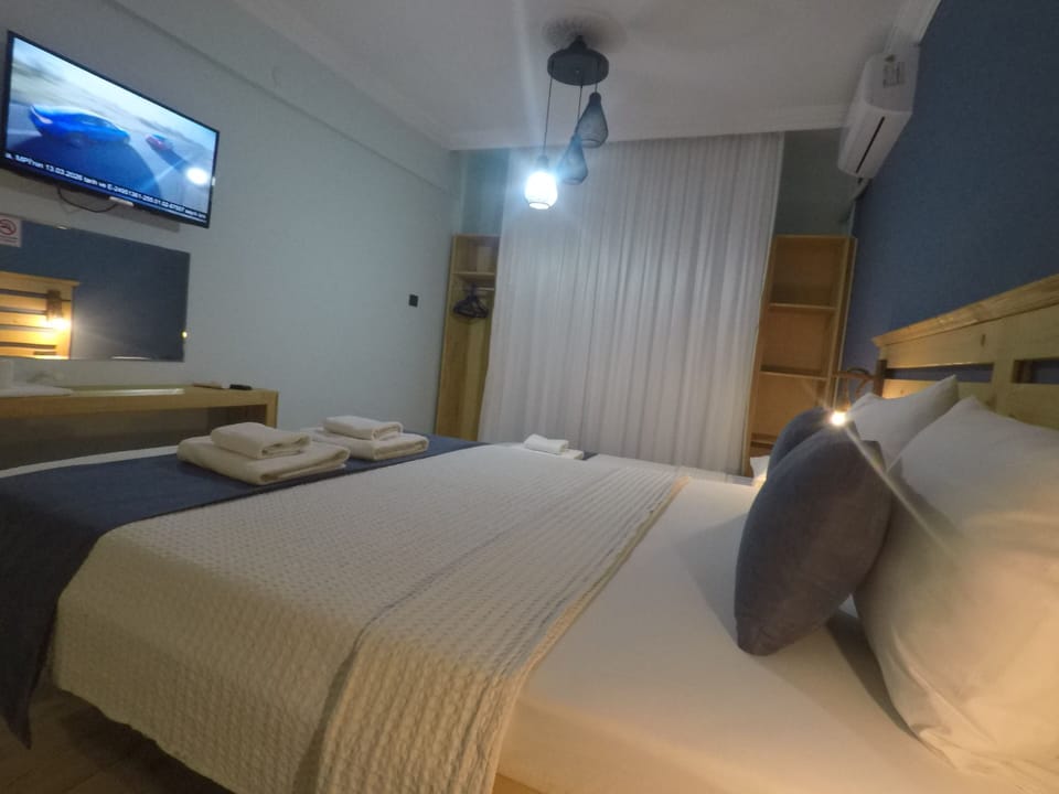 Standard Triple Room, Garden View | Free WiFi