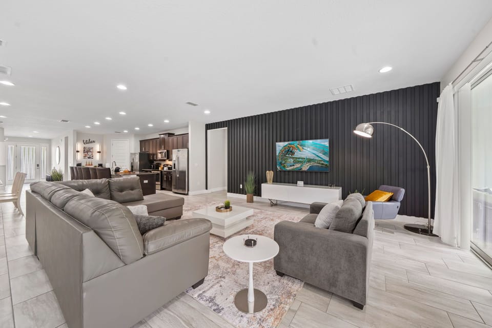37-web-or-mls-LetsGoClick-028