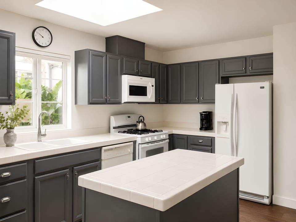 Premium Apartment | Private kitchen | Full-size fridge, microwave, oven, stovetop