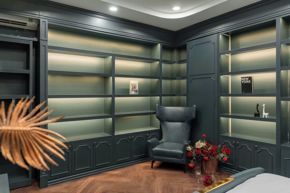 Luxury Villa, City View | Interior