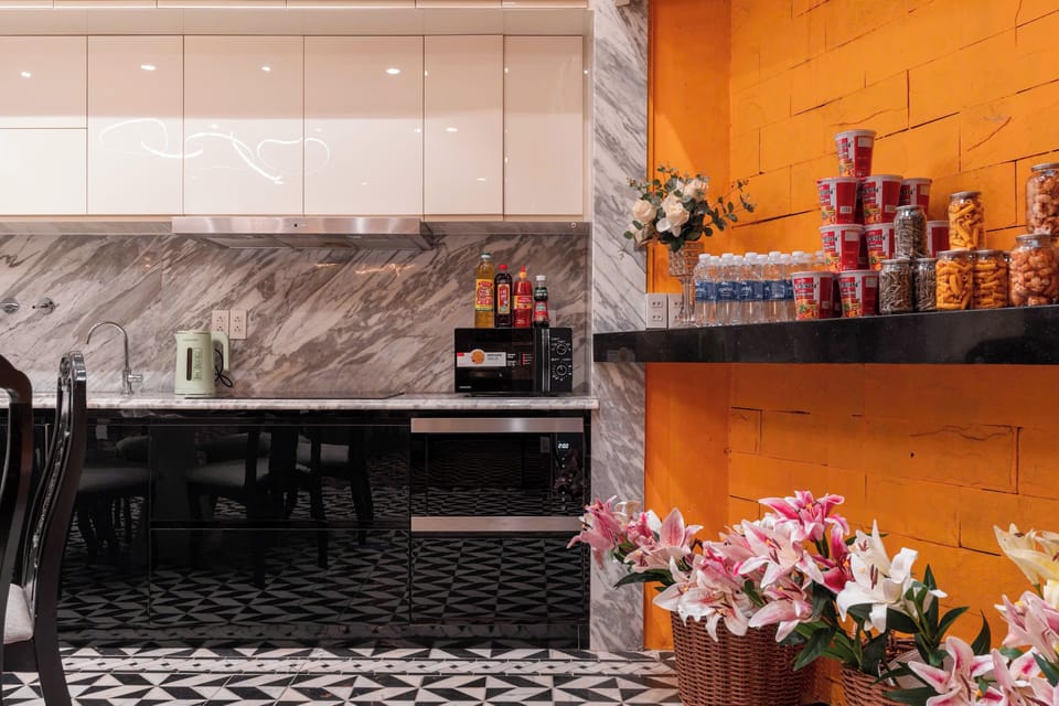 Luxury Villa, City View | Dining