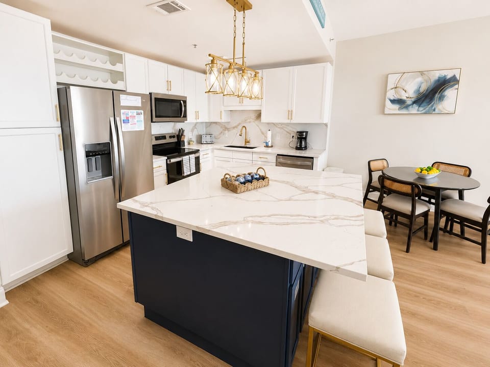 Beautifully updated kitchen