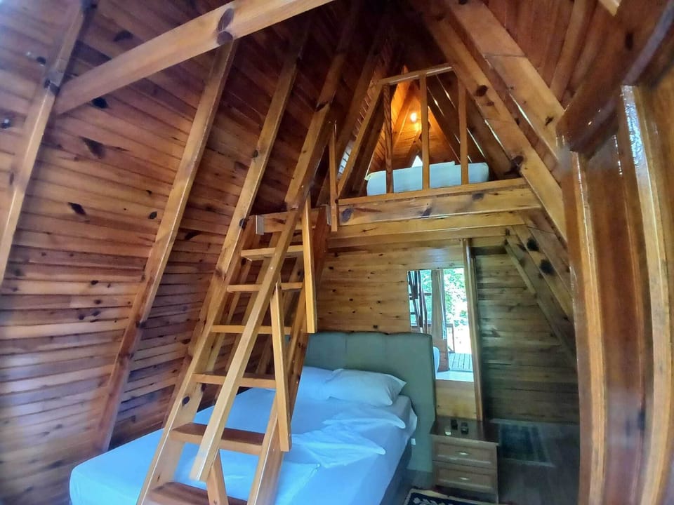 Classic Room, Garden View | WiFi (free)