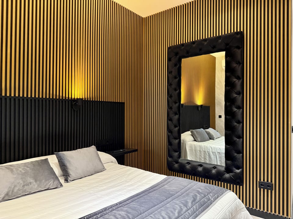 Double Room | Desk, laptop workspace, free WiFi