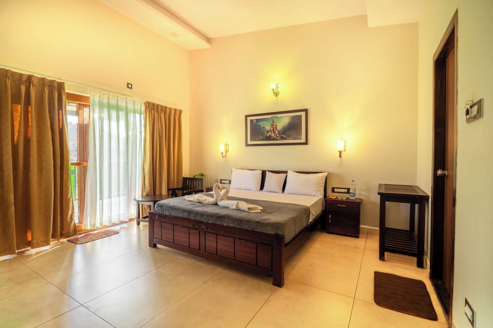 Deluxe Double Room, Balcony, Mountain View | Desk, laptop workspace, WiFi (free)