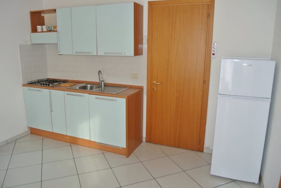 Apartment, 2 Bedrooms, Balcony, City View | Interior