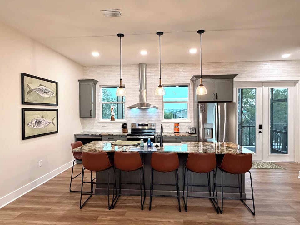 Come enjoy our space with amazing views!