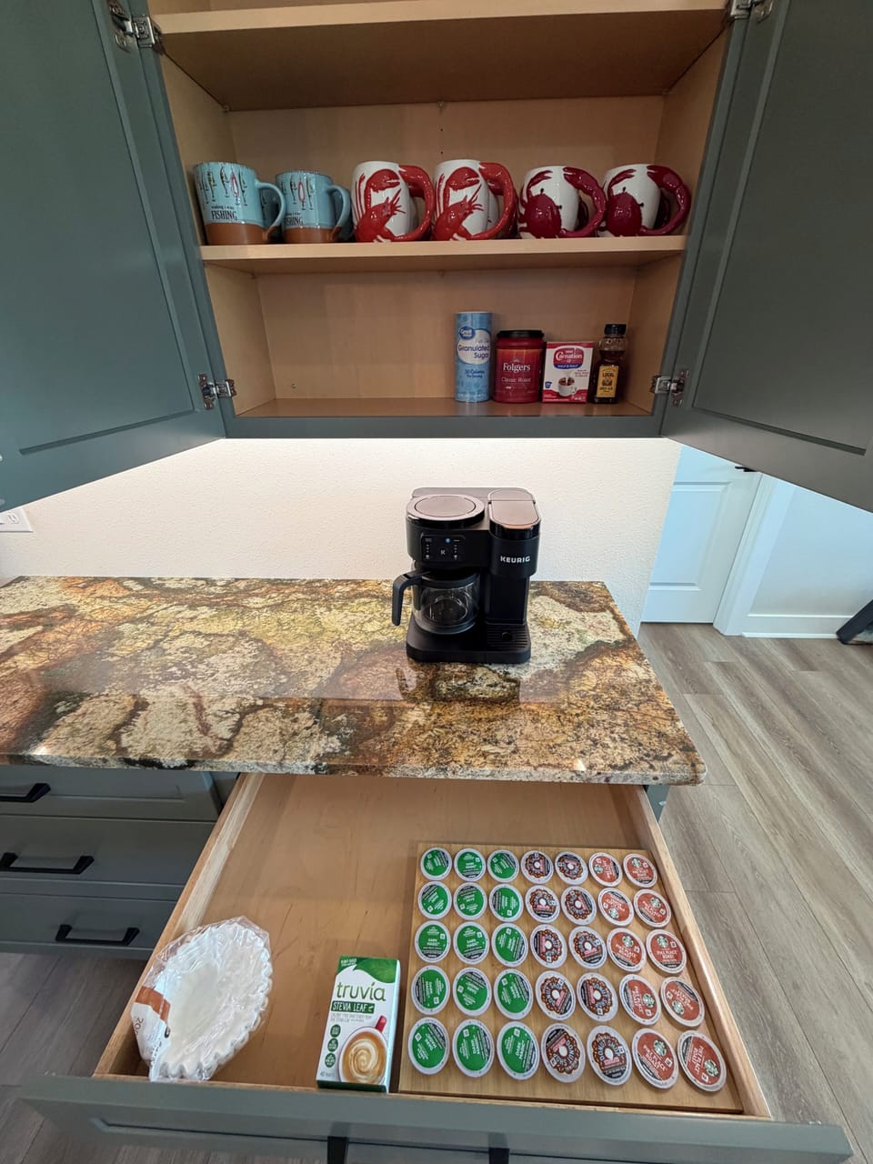 Coffee bar- Keurig with pods