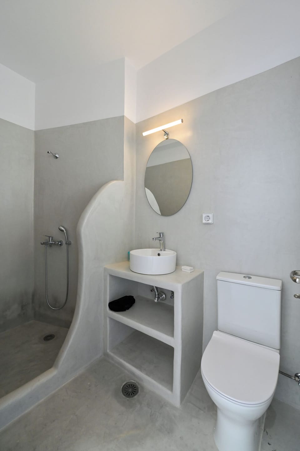  Comfort Double Room Sea View | Bathroom | Shower, free toiletries, hair dryer, towels