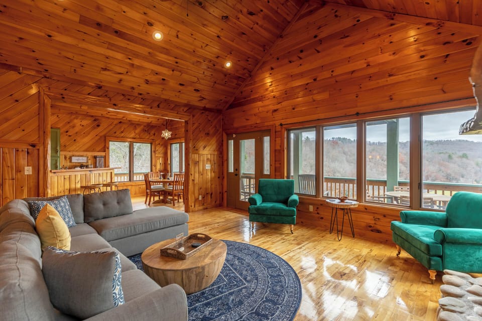 Chalet (3 Bedrooms) | Interior