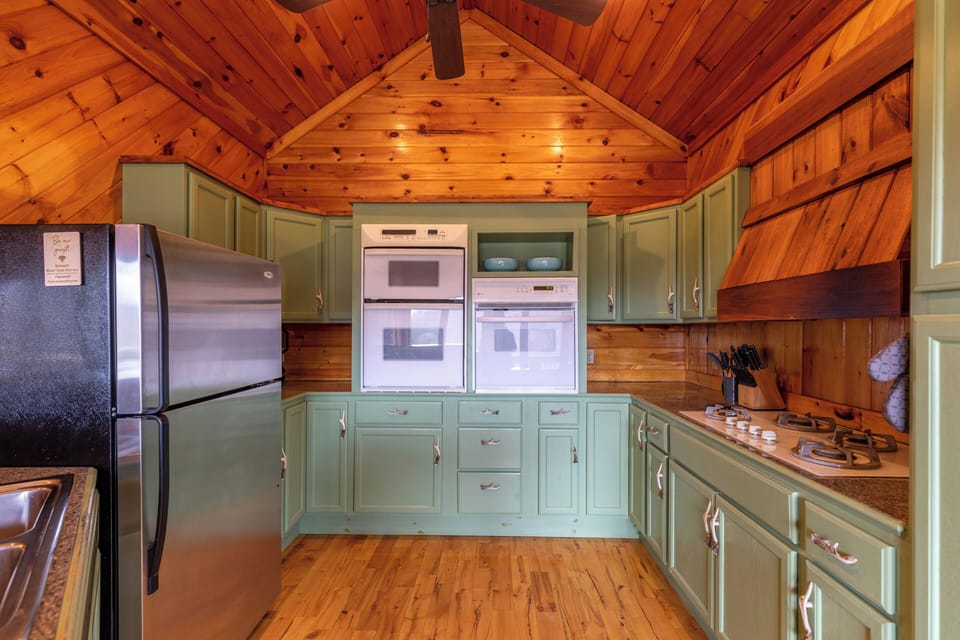 Chalet (3 Bedrooms) | Interior