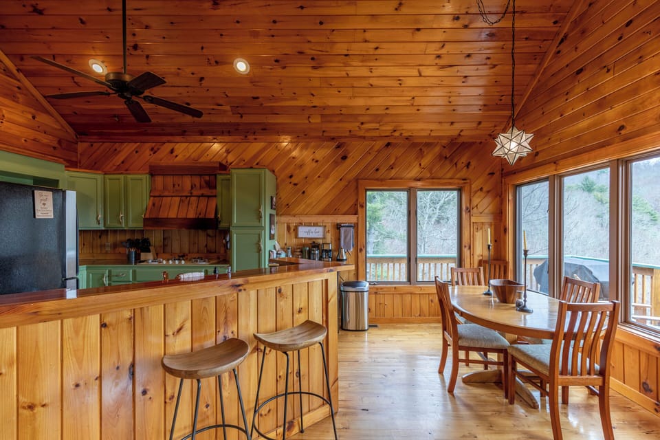 Chalet (3 Bedrooms) | Interior