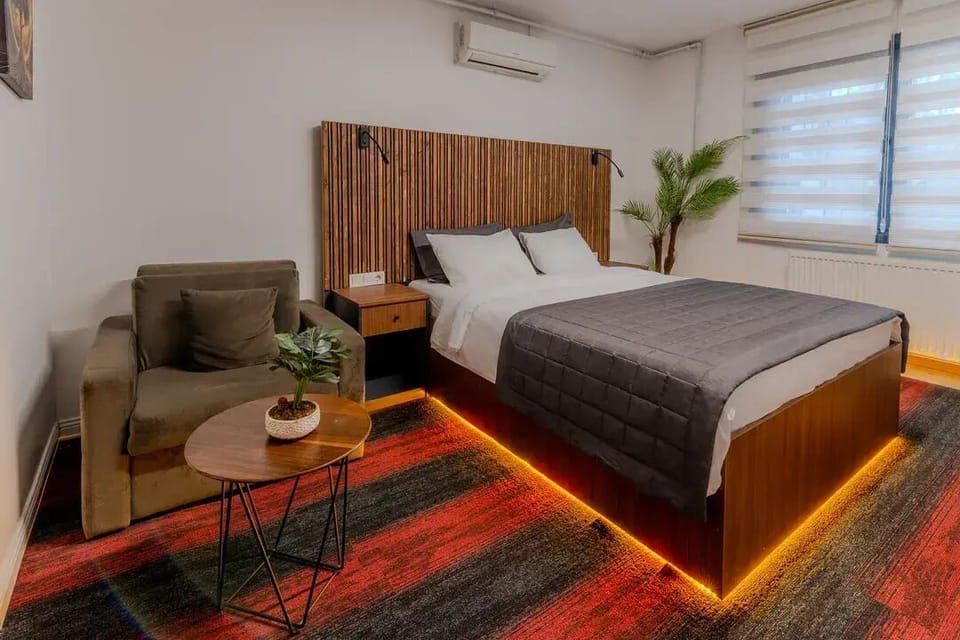 Standard Double Room | Soundproofing, iron/ironing board (on request), WiFi (free)
