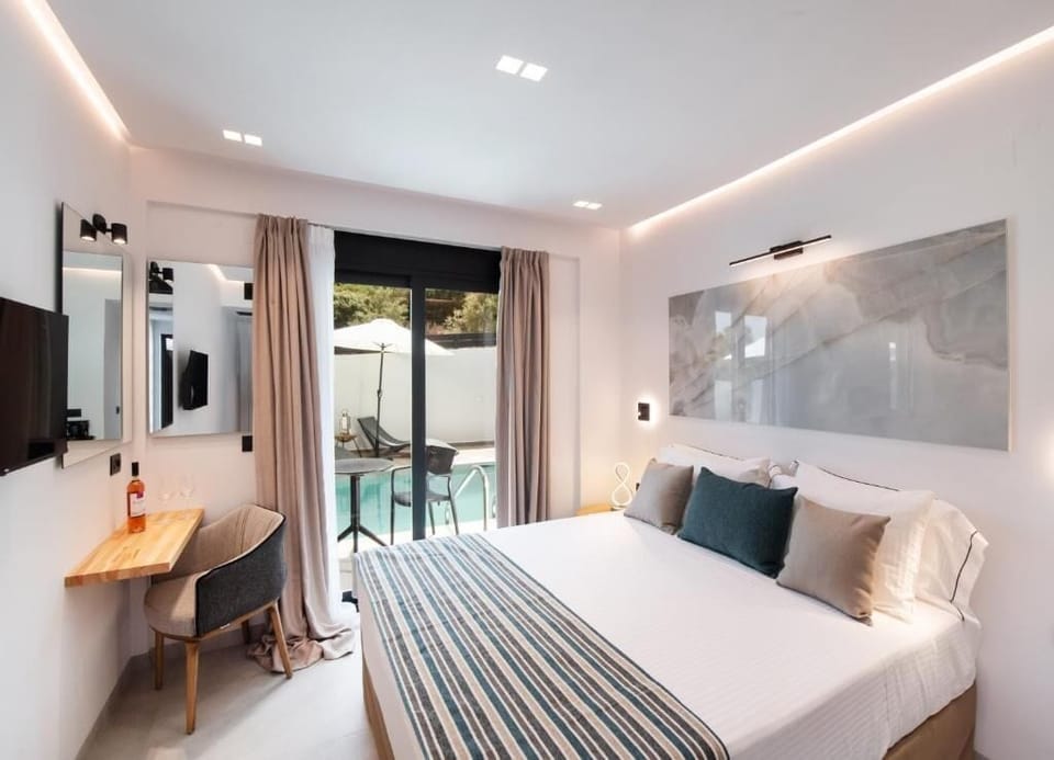 Deluxe Room, Balcony, Pool View | Soundproofing, iron/ironing board, free WiFi