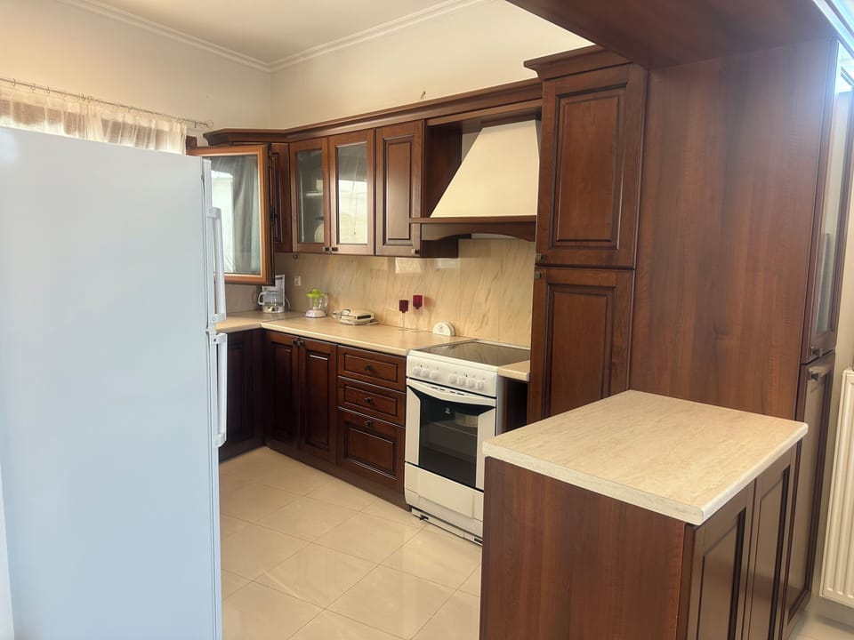 Classic Villa, Balcony, Sea View | Private kitchen