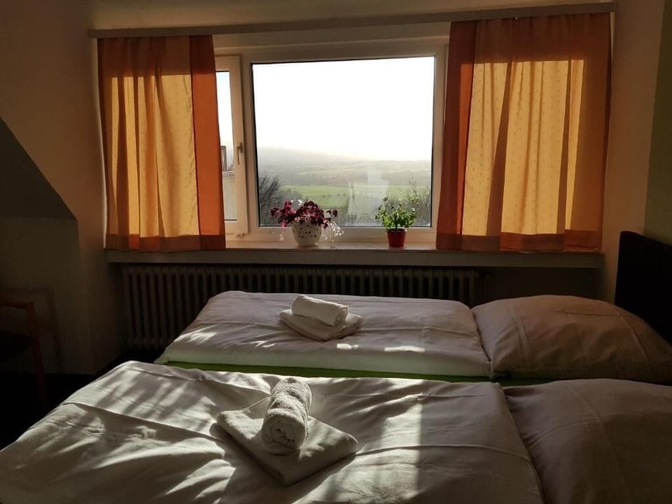 Double Room | Free WiFi, wheelchair access