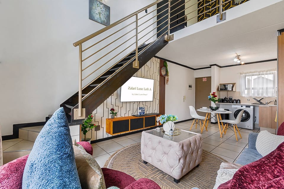 Apartment, 1 Bedroom, Patio | Living room