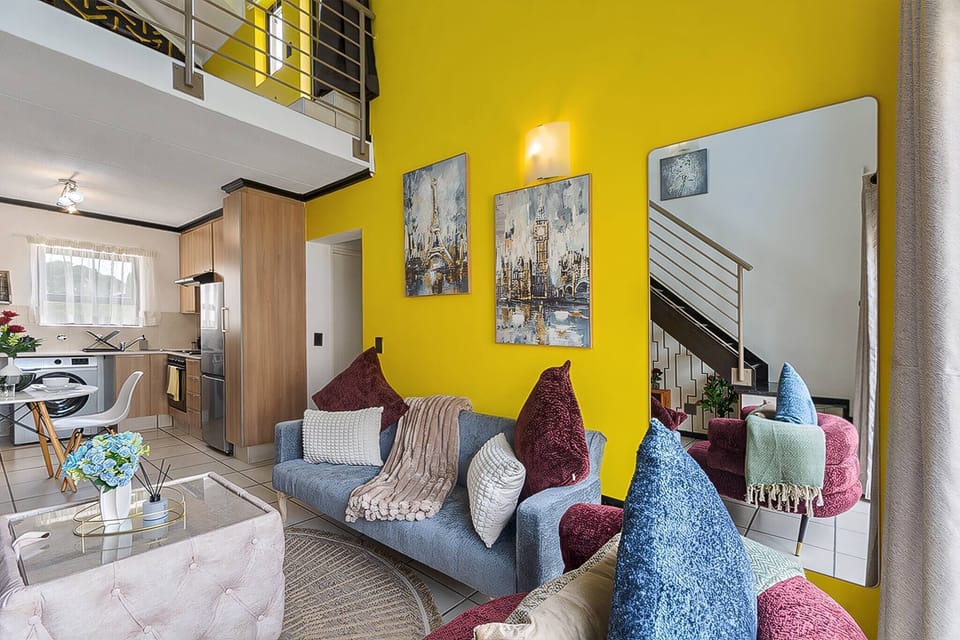 Apartment, 2 Bedrooms, Patio | Living room