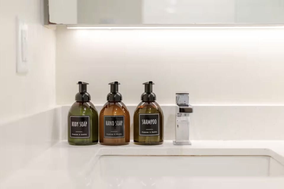 Bathroom amenities
