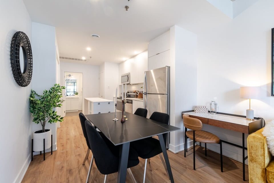 1445Clark-304-11