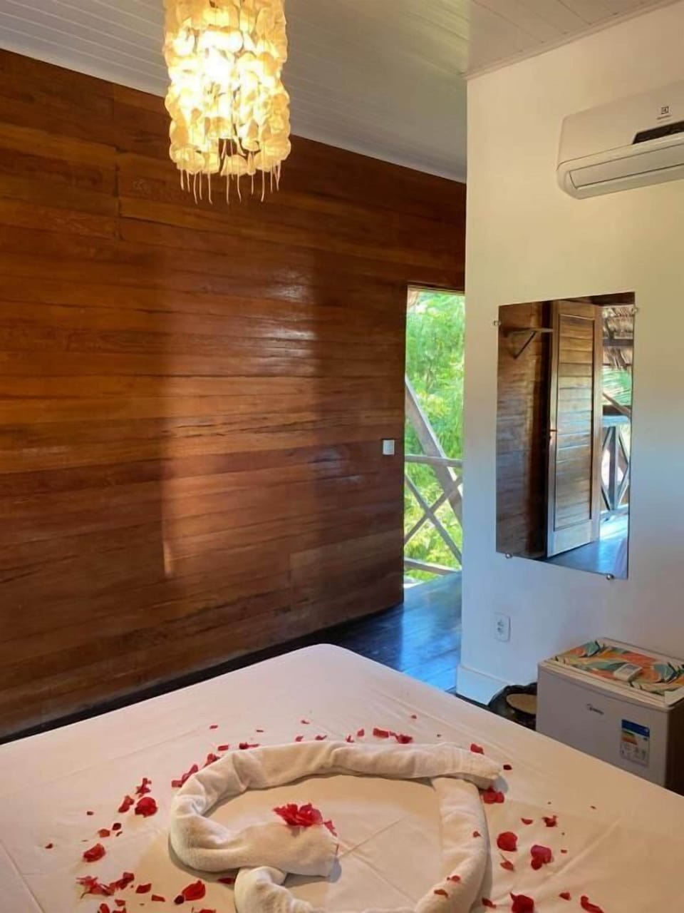 Superior Chalet, Pool View | Free WiFi
