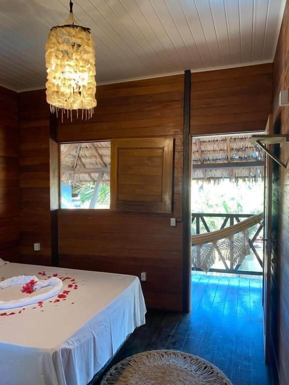 Superior Chalet, Pool View | Free WiFi
