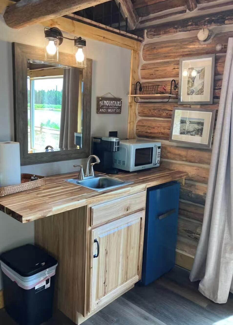 Kitchenette located in the cottage