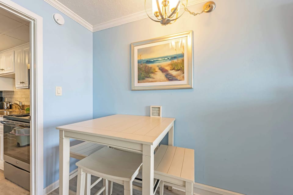 Dining Area for Family Meals 🍽️
