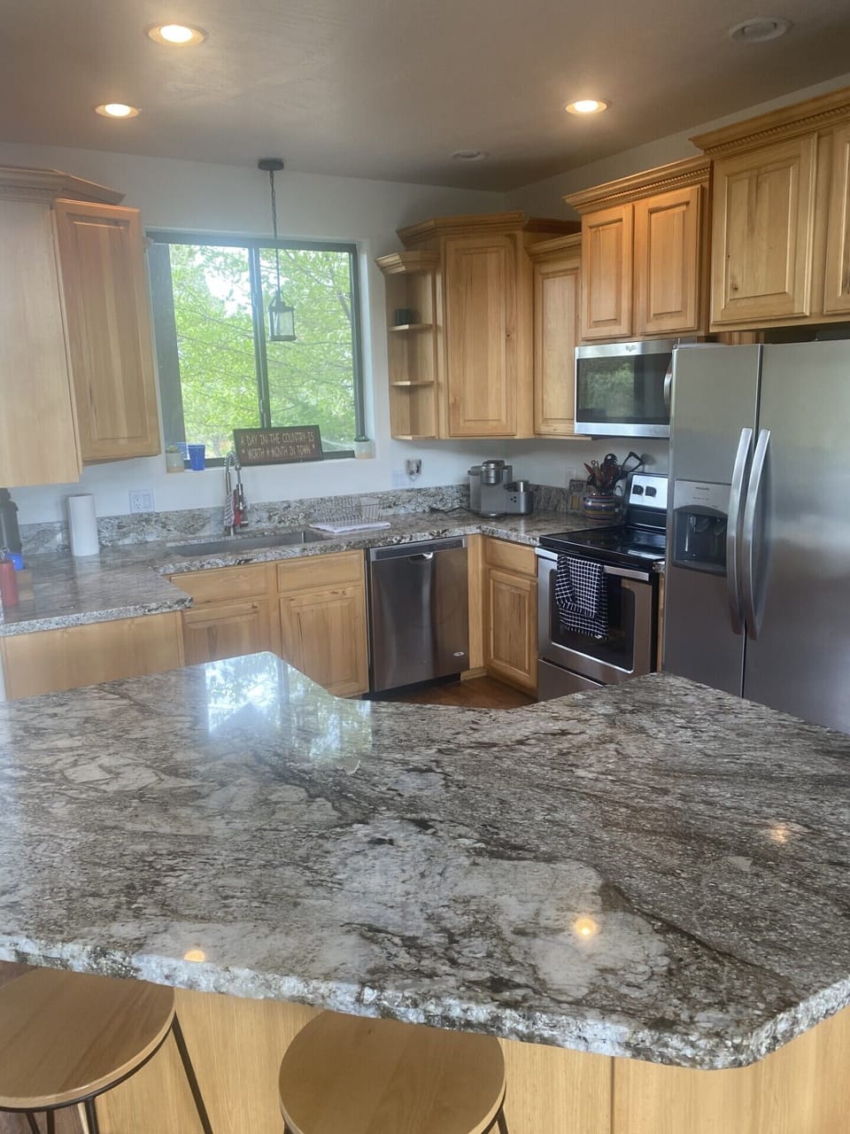 Full size kitchen