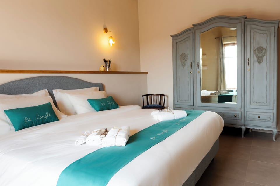 Superior Double Room, Balcony, Courtyard View | Free WiFi