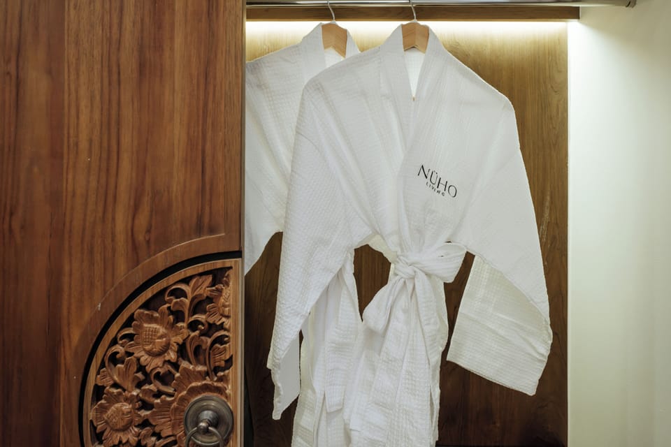 Suite, Pool View | Wardrobe