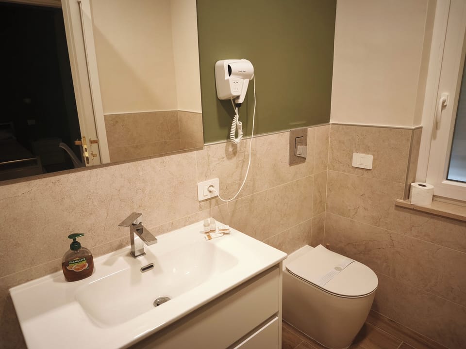 Classic Double or Twin Room | WiFi (free)
