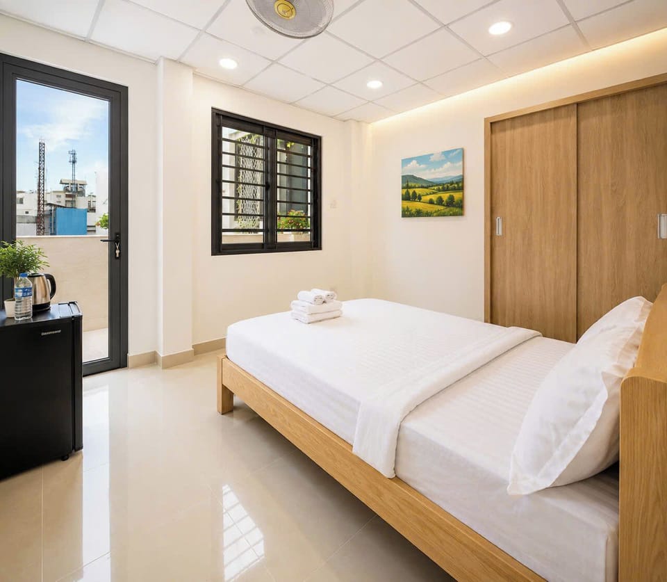 Deluxe Double Room, Balcony, City View | Desk, free WiFi