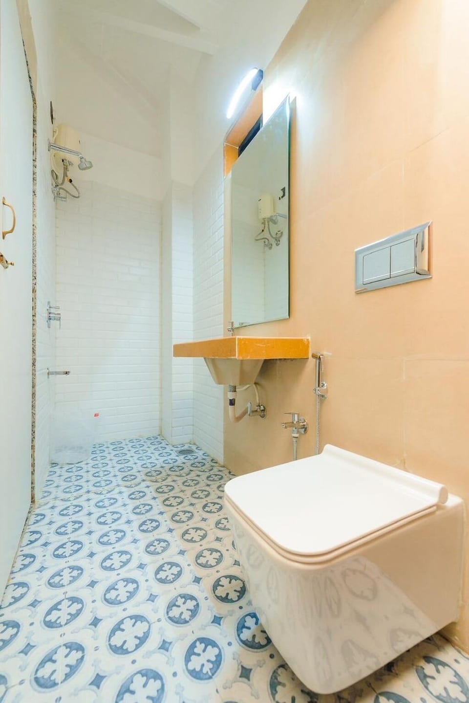 Deluxe Double Room | Bathroom | Towels