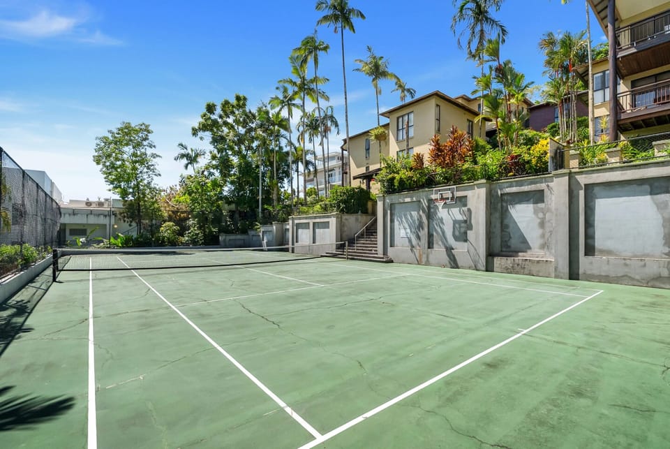 Sport court