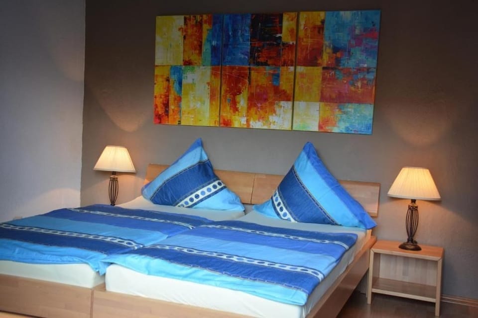 Comfort Double or Twin Room, Ground Floor | Individually decorated, individually furnished, iron/ironing board