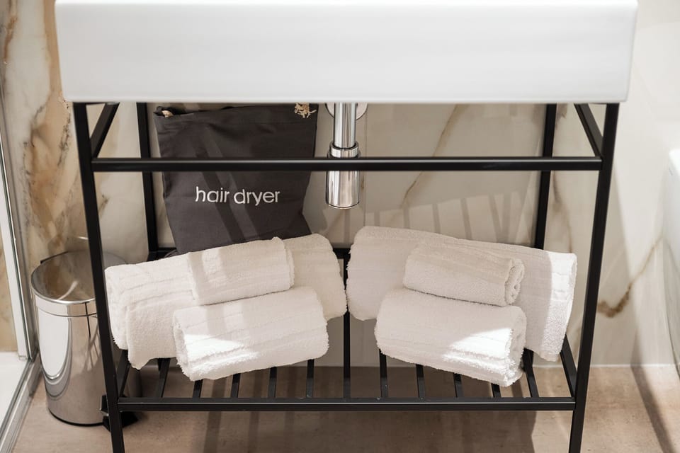 Bathroom amenities