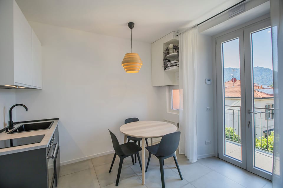 Classic Apartment, Balcony, City View | Private kitchen | Fridge, microwave, oven, stovetop