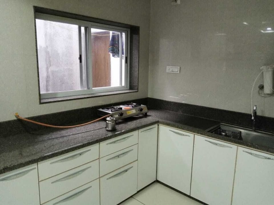 Fridge, microwave, oven, cookware/dishes/utensils