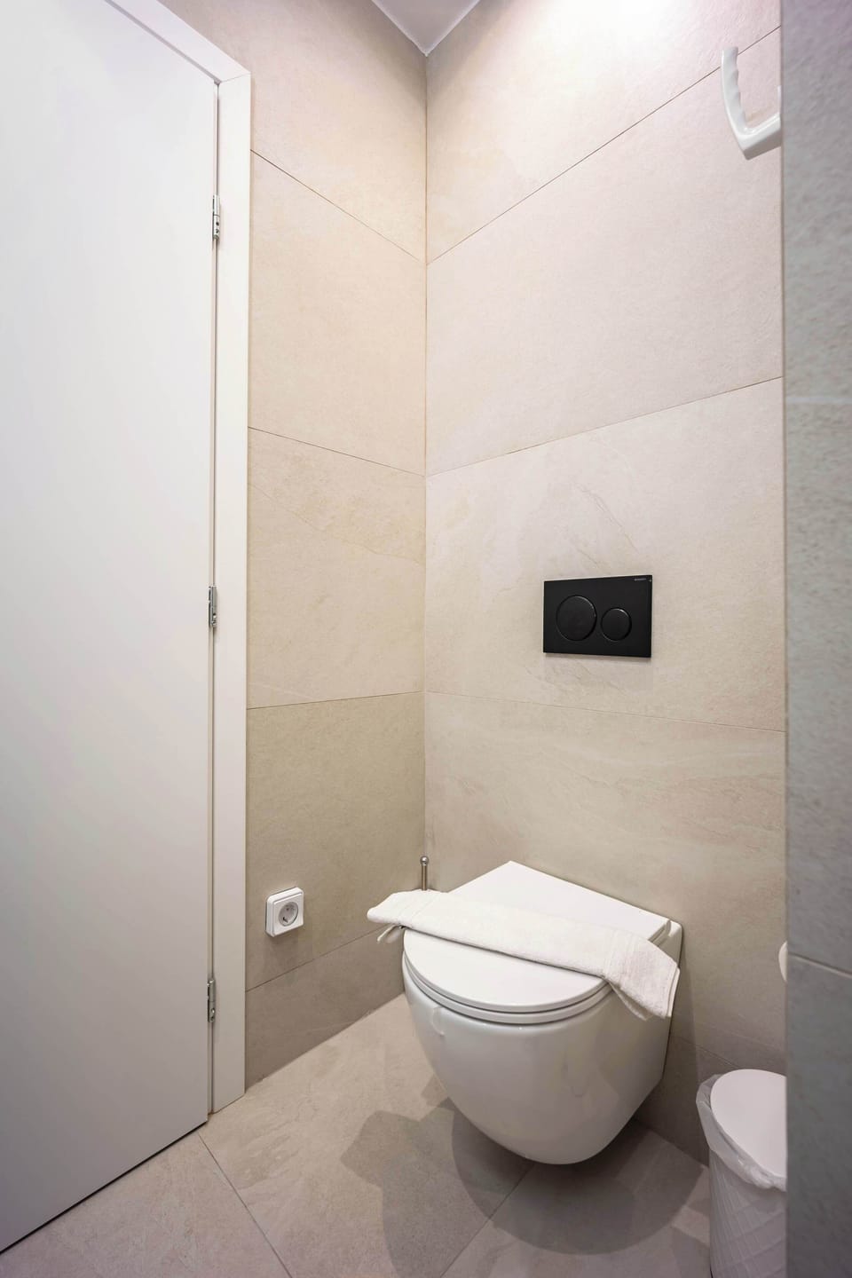 Bright & Stylish 1BR l Balcony  Koukaki Apartment in Kallithea