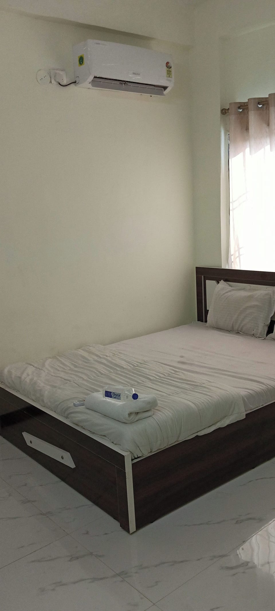 Classic Double or Twin Room | Desk