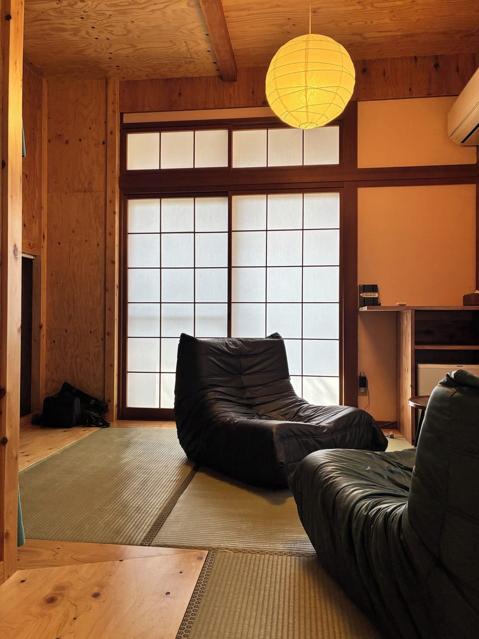 Blackout drapes, WiFi (free)